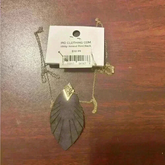 NWT City Genuine Leather Animal Print Necklace and Earrings Set 32” length - Picture 4 of 7